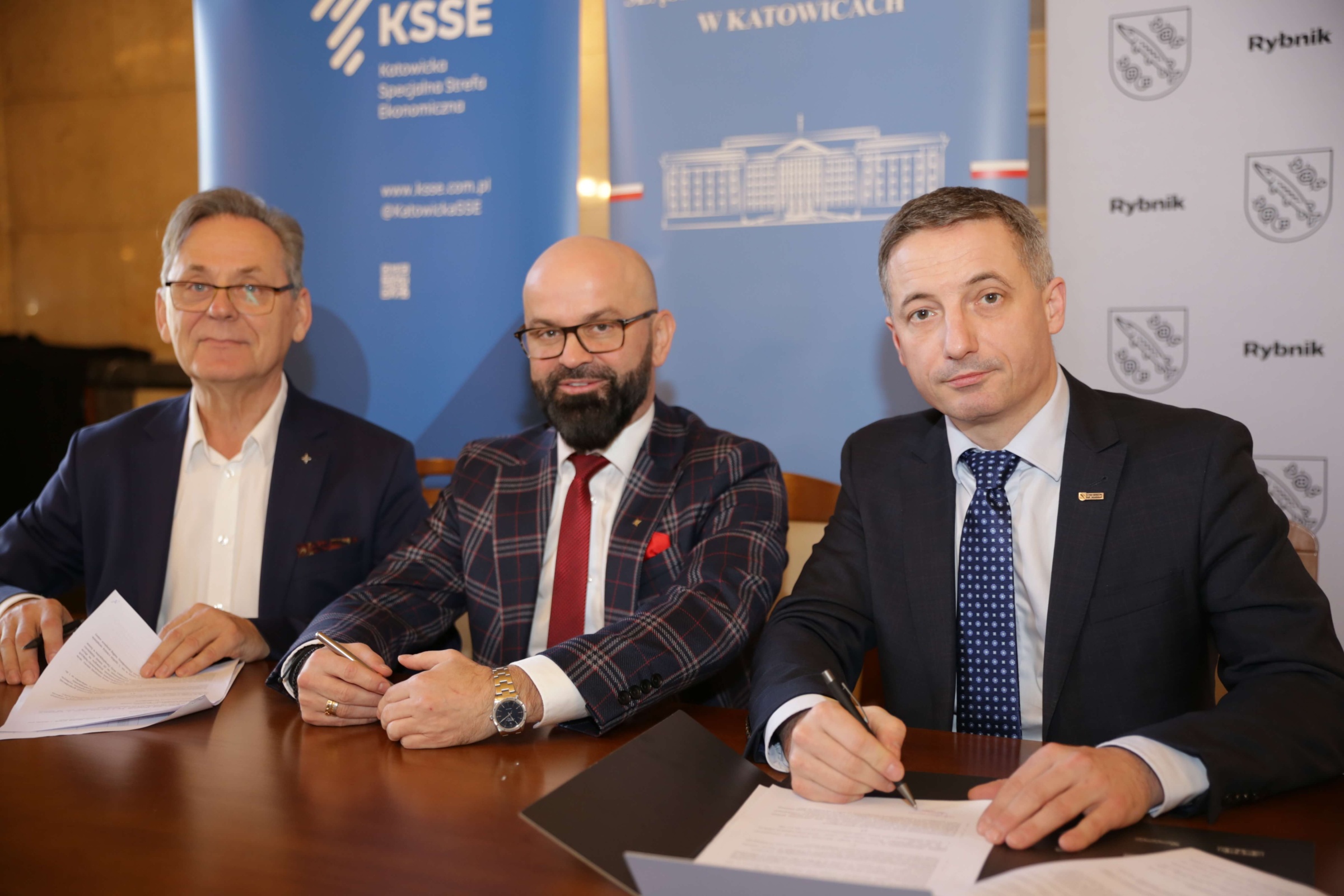 W środę 14 lutego w Śląskim Urzędzie Wojewódzkim doszło do podpisania umowy o współpracy pomiędzy Miastem Rybnik, a KSSE. Zdj. Wacław Troszka