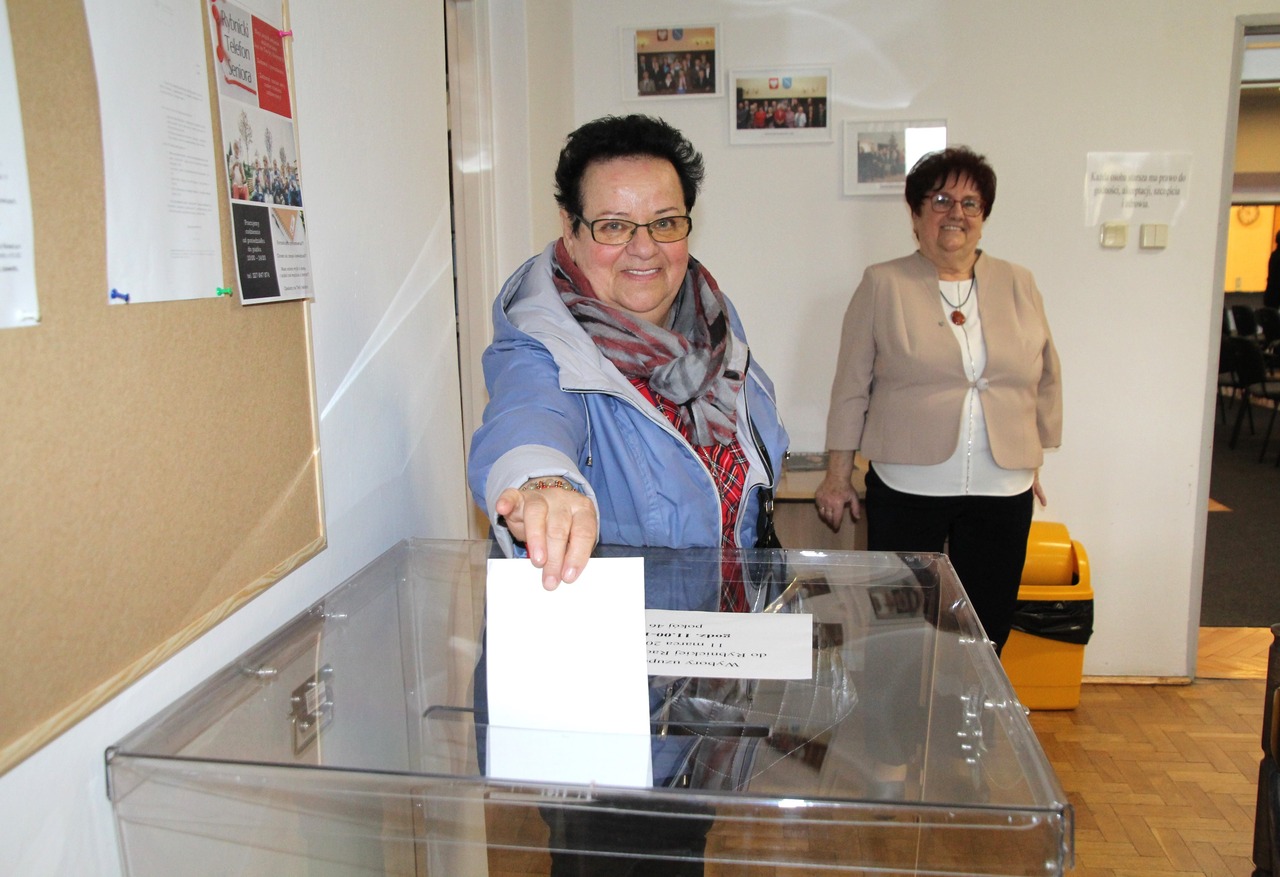 W wyborach uzupełniających do Rybnickiej Rady Seniorów zagłosowało 56 osób. Zdj. Sabina Horzela-Piskula