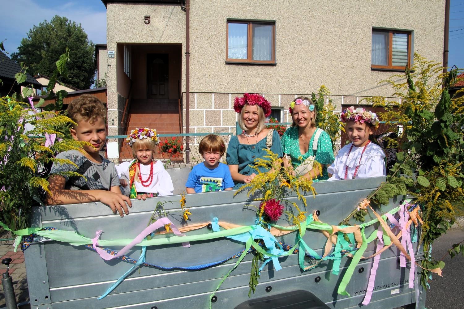 Frelki i synki cisły na dożynki. Zdj. (S)