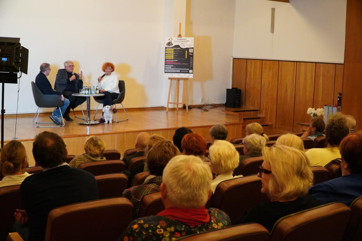 W Bibliotece Głównej w Rybniku odbyło się spotkanie zatytułowane „Serce do książki” w ramach festiwalu „Gabinet doktora Rogera”. Literatura i medycyna. Zdj. Barbara Englender