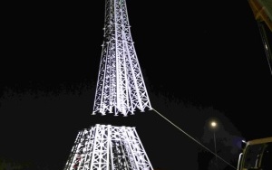Mała wieża Eiffla stanęła na rybnickim Paryżu (7)