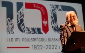 Wielki jubileusz 100-lecia ILO im. Powstańców Śląskich w Rybniku. Zobacz zdjęcia z przemarszu i akademii w teatrze! (20)