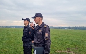 Policja na lotnisku w Gotartowicach (19)