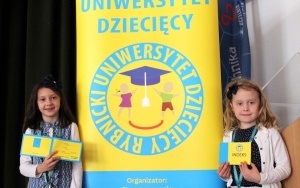 Inauguracja roku akademickiego w Rybnickim Uniwersytecie Dziecięcym (4)