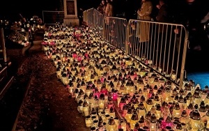 Miliony świateł na cmentarzu w Rybniku (1)