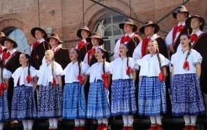 Zespół Pieśni i Tańca „Śląsk” im. Stanisława Hadyny wystąpił na Ignacym w ramach II Festiwalu Górnej Odry.  (8)