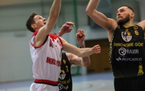 Koszykarze MKKS-u Rybnik przegrali u siebie z Ragorem Tarnowskie Góry (19)