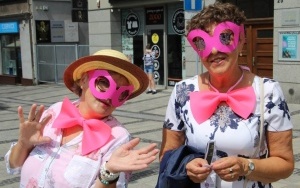 Manifestacja różowych okularów (5)