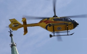 Helikopter LPR lądował przy bazylice (8)