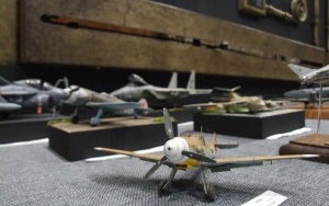 Okręty, czołgi i samoloty w wersji mini na Ignacym (3)