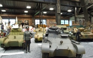 Okręty, czołgi i samoloty w wersji mini na Ignacym (18)
