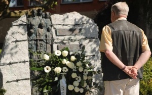 Pomnik ofiar Tragedii Górnośląskiej poświęcono w Rybniku (5)