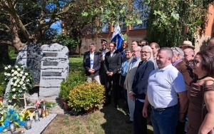 Pomnik ofiar Tragedii Górnośląskiej poświęcono w Rybniku (14)