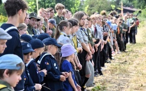 Posadzili w Zamysłowie 100 drzew na 100-lecie Hufca ZHP Ziemi Rybnickiej (7)