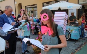 Manifestacja różowych okularów (3)