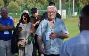 Najstarsi piłkarze ROW Rybnik uhonorowani podczas 60-lecia klubu piłkarskiego (14)