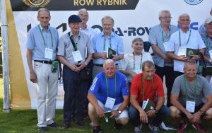 Najstarsi piłkarze ROW Rybnik uhonorowani podczas 60-lecia klubu piłkarskiego (3)
