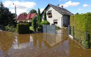 Ruda zalała domy przy ulicy Partyzantów w Rybniku (6)