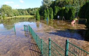 Ruda zalała domy przy ulicy Partyzantów w Rybniku (9)