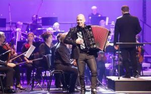 Marcin Wyrostek z Orkiestrą Symfoniczną Filharmonii Rybnickiej  (7)